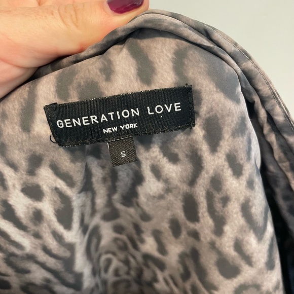Generation Love New York Women’s Small Gray Brown Zip Up Leopard Print Jacket - Picture 5 of 8